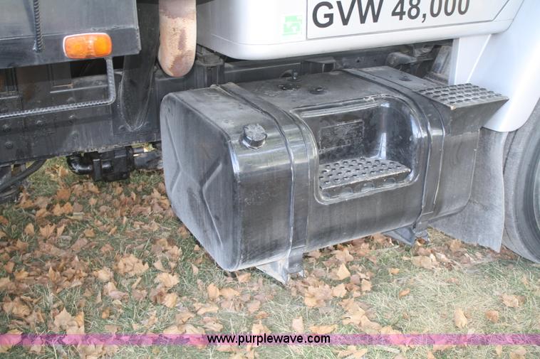 image for item B6851 1989 International 2375 dump truck