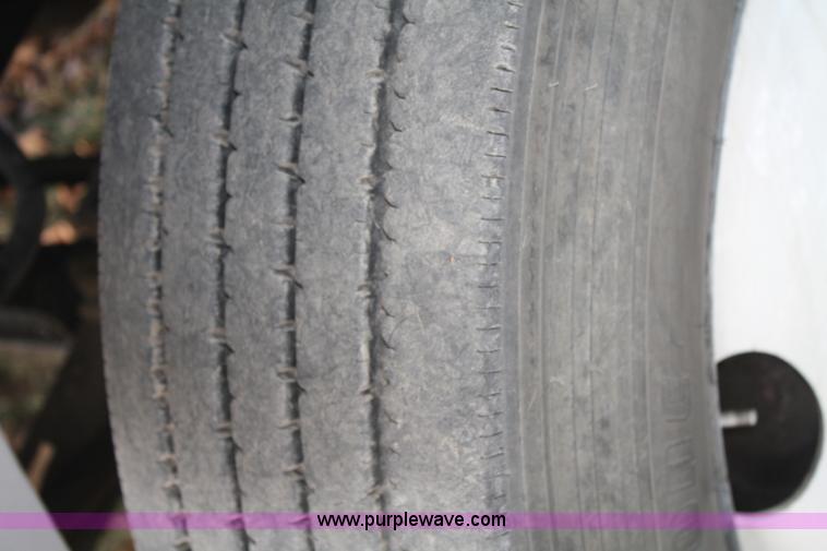 image for item B6851 1989 International 2375 dump truck