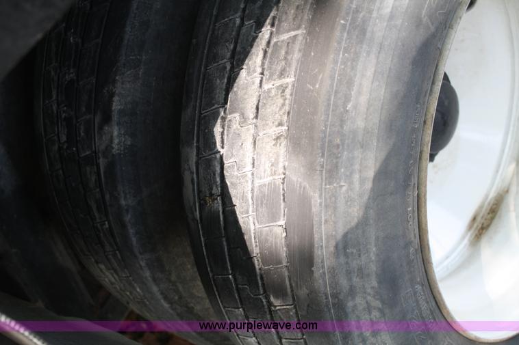 image for item B6851 1989 International 2375 dump truck