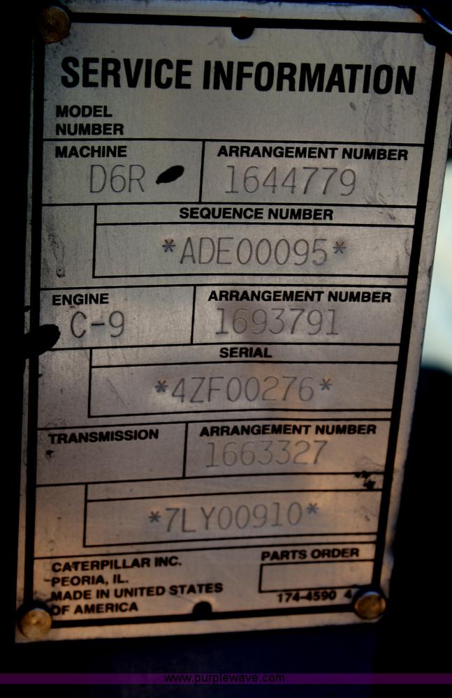 image for item B6853 2002 Caterpillar D6R LGP Series II dozer