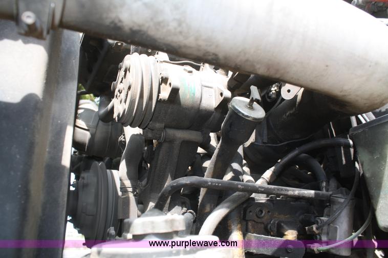 image for item B6855 1995 Ford L9000 Hi-Rail vacuum truck