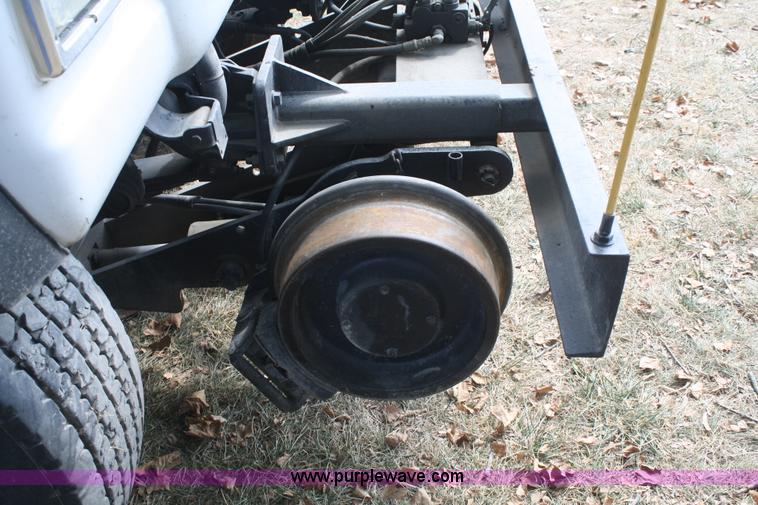 image for item B6855 1995 Ford L9000 Hi-Rail vacuum truck