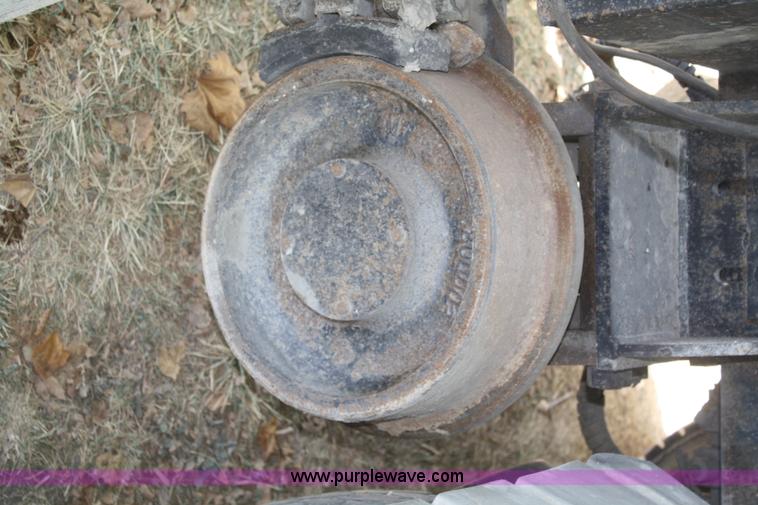 image for item B6855 1995 Ford L9000 Hi-Rail vacuum truck