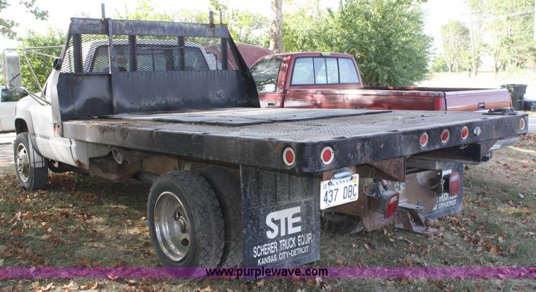 image for item B6859 1994 Chevrolet 3500 HD flatbed pickup truck