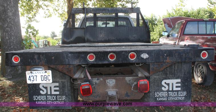 image for item B6859 1994 Chevrolet 3500 HD flatbed pickup truck
