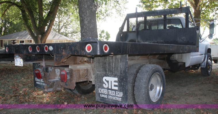 image for item B6859 1994 Chevrolet 3500 HD flatbed pickup truck