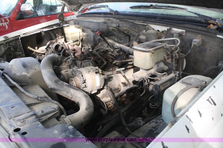 image for item B6859 1994 Chevrolet 3500 HD flatbed pickup truck