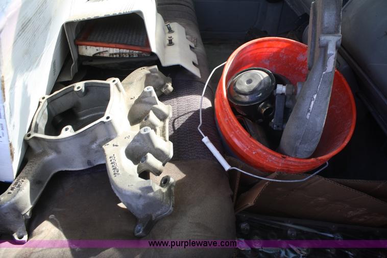 image for item B6859 1994 Chevrolet 3500 HD flatbed pickup truck