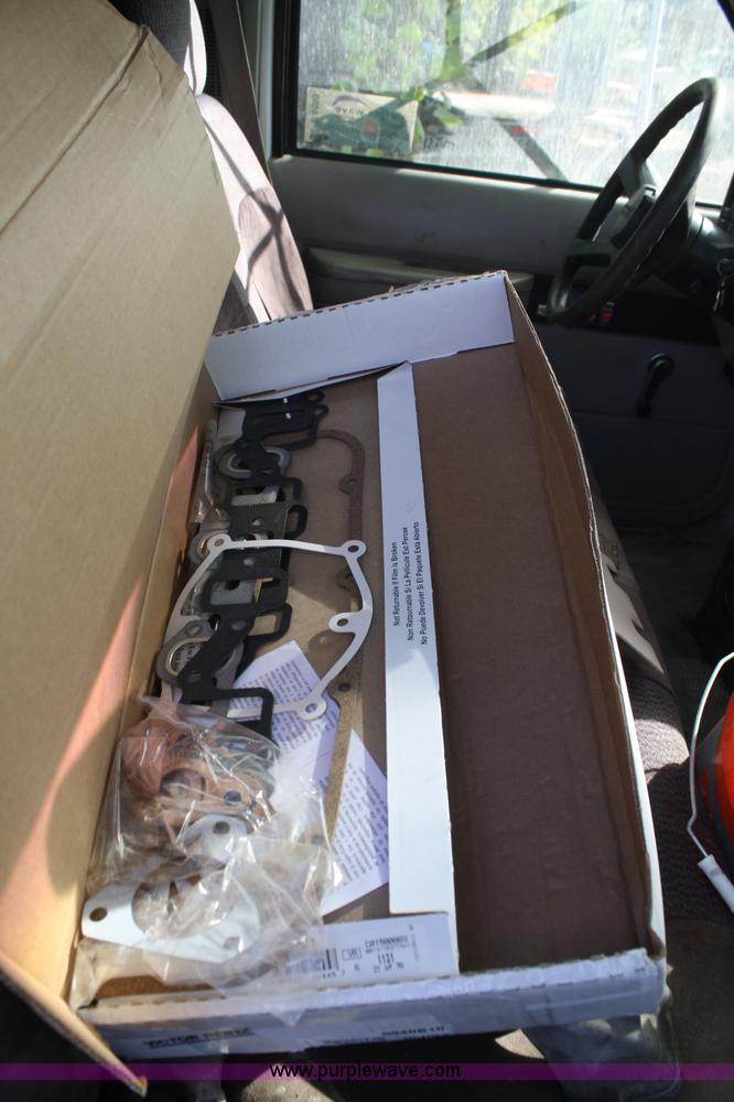 image for item B6859 1994 Chevrolet 3500 HD flatbed pickup truck