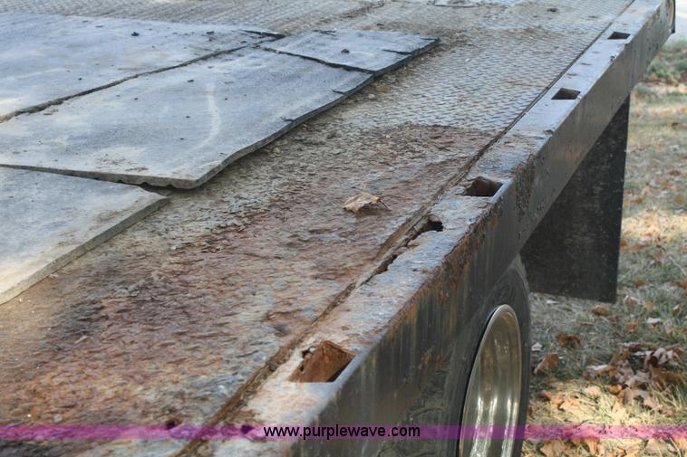 image for item B6859 1994 Chevrolet 3500 HD flatbed pickup truck