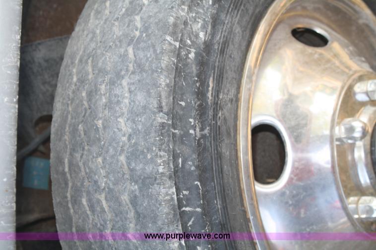 image for item B6859 1994 Chevrolet 3500 HD flatbed pickup truck