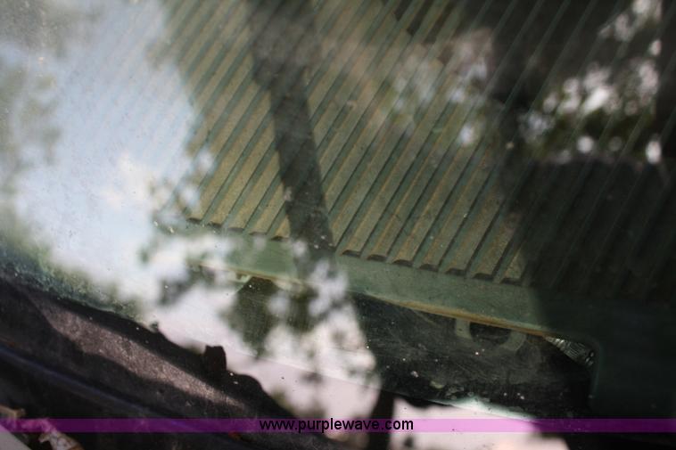 image for item B6859 1994 Chevrolet 3500 HD flatbed pickup truck