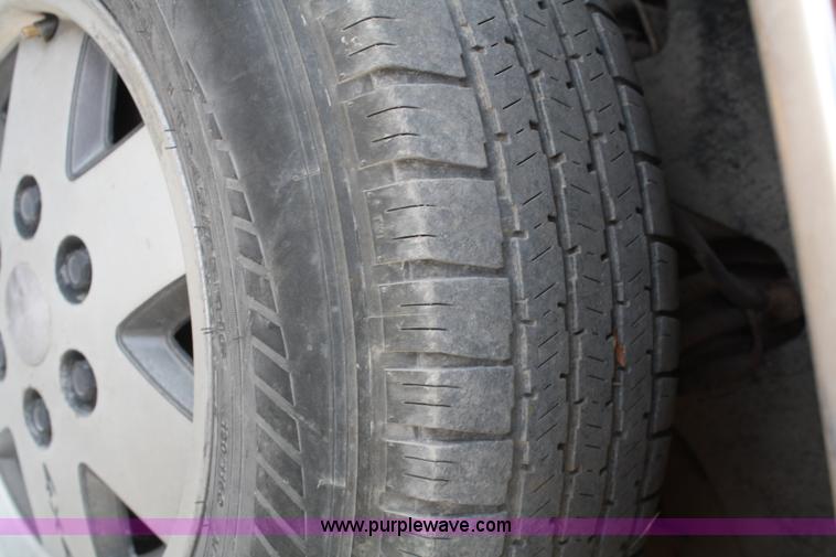 image for item B6860 1990 Chevrolet Silverado 1500 pickup truck