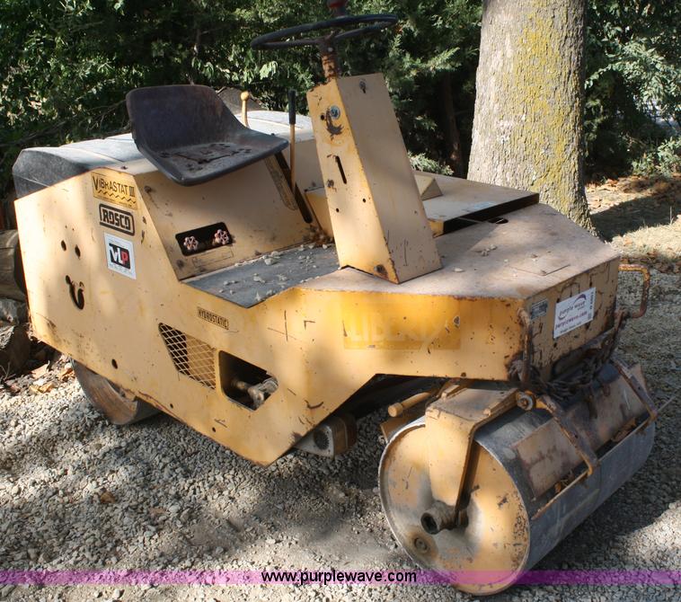 image for item B6861 Rosco Vibrastat III roller