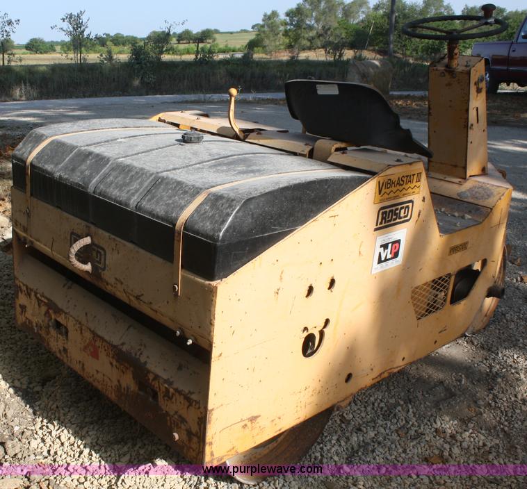 image for item B6861 Rosco Vibrastat III roller