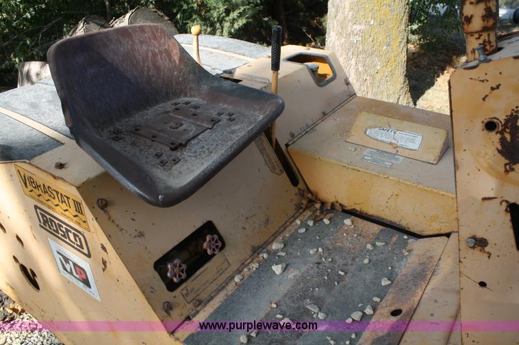 image for item B6861 Rosco Vibrastat III roller