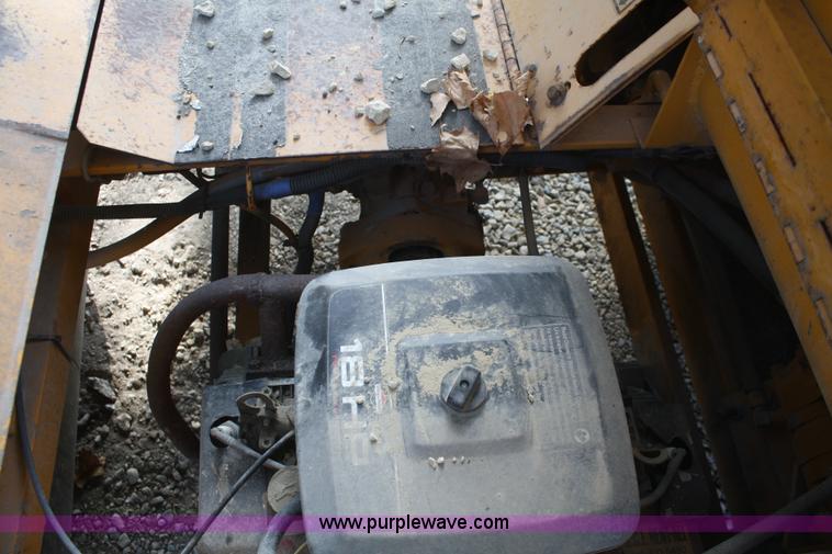 image for item B6861 Rosco Vibrastat III roller