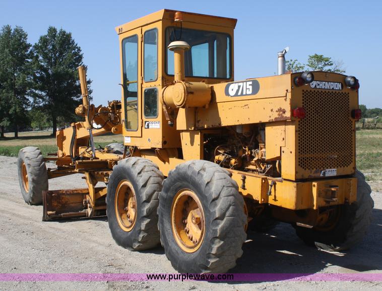 image for item B6862 1978 Champion 715 motor grader