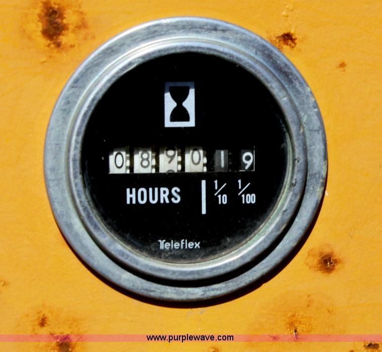 image for item B6862 1978 Champion 715 motor grader