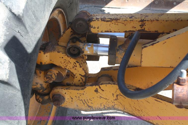 image for item B6862 1978 Champion 715 motor grader