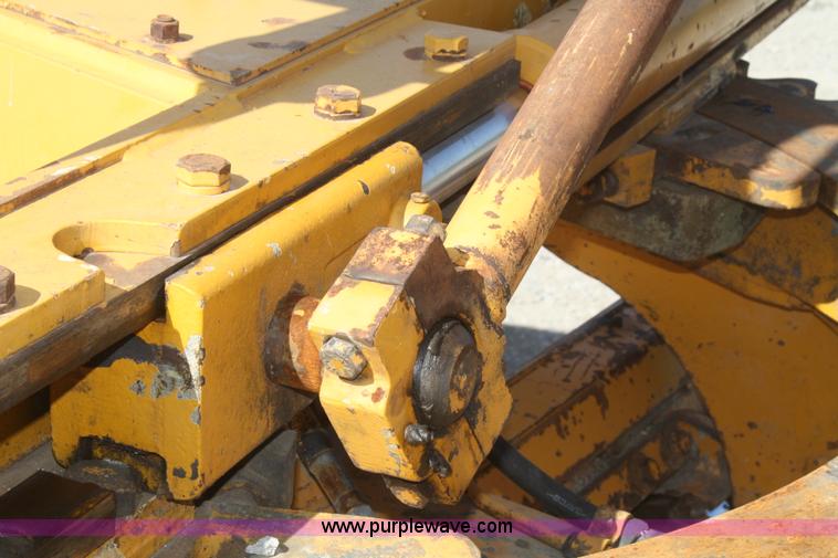 image for item B6862 1978 Champion 715 motor grader