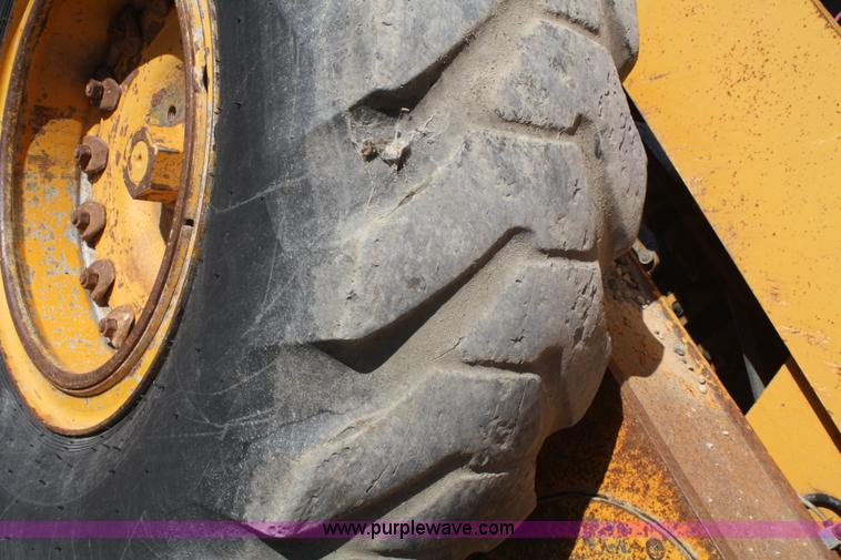 image for item B6862 1978 Champion 715 motor grader