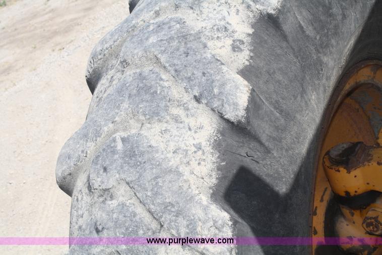 image for item B6862 1978 Champion 715 motor grader