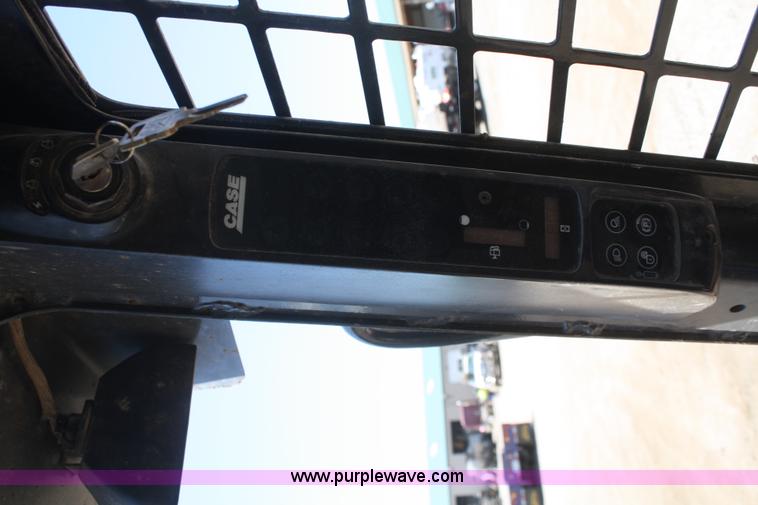 image for item B6863 2006 Case 450 skid steer