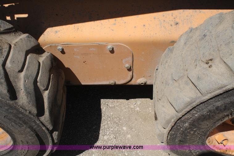 image for item B6863 2006 Case 450 skid steer