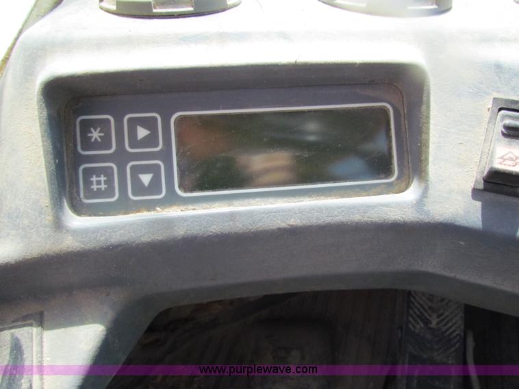 image for item B7341 1999 Volvo L70C wheel loader