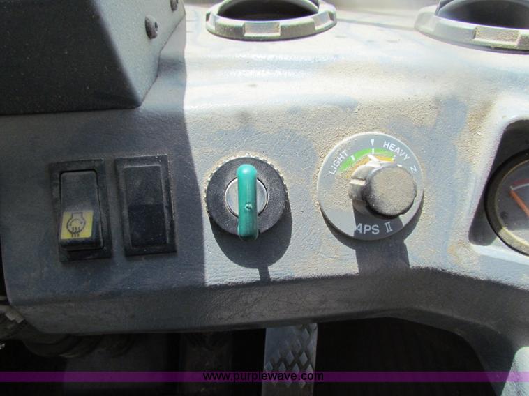image for item B7341 1999 Volvo L70C wheel loader