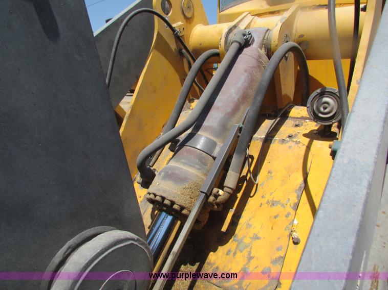 image for item B7341 1999 Volvo L70C wheel loader