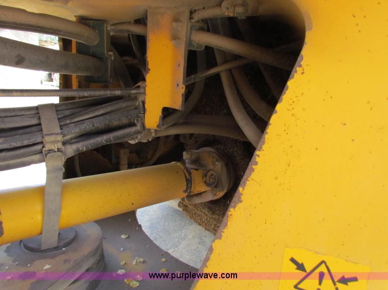 image for item B7341 1999 Volvo L70C wheel loader
