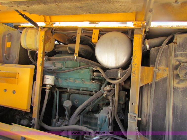 image for item B7341 1999 Volvo L70C wheel loader