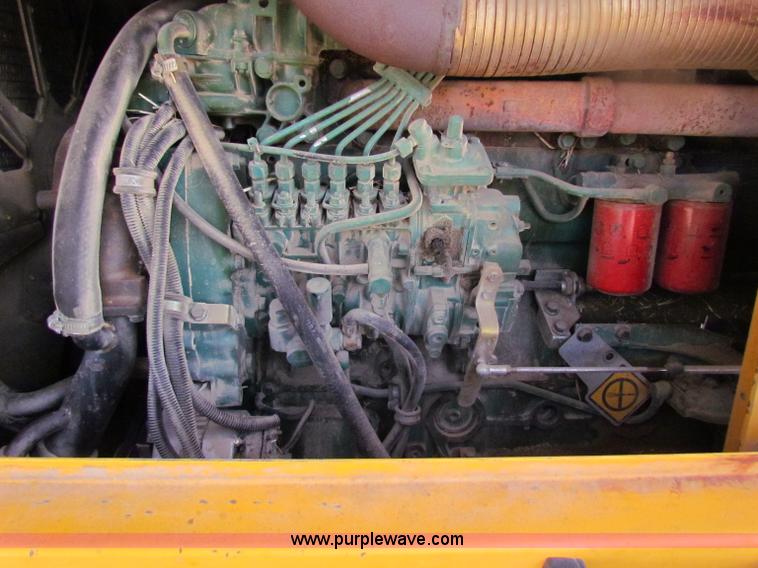 image for item B7341 1999 Volvo L70C wheel loader