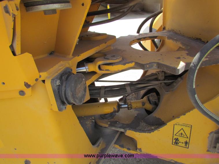 image for item B7341 1999 Volvo L70C wheel loader