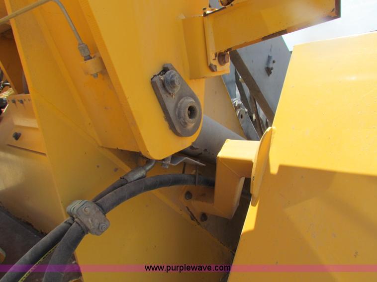 image for item B7341 1999 Volvo L70C wheel loader