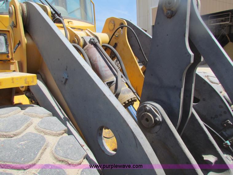 image for item B7341 1999 Volvo L70C wheel loader