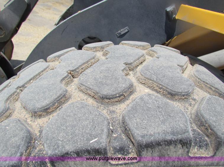 image for item B7341 1999 Volvo L70C wheel loader