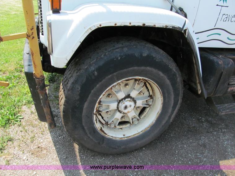 image for item C2147 1987 GMC Brigadier tree spade truck