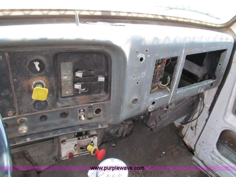 image for item C2147 1987 GMC Brigadier tree spade truck