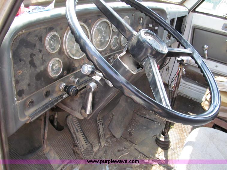 image for item C2147 1987 GMC Brigadier tree spade truck