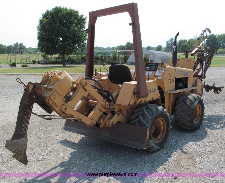 image for item C2383 1990 Case DH4B articulating trencher
