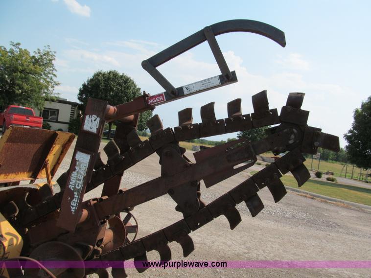 image for item C2383 1990 Case DH4B articulating trencher