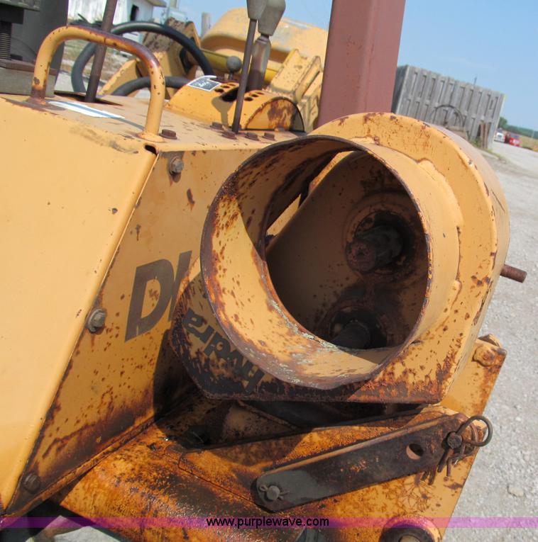 image for item C2383 1990 Case DH4B articulating trencher
