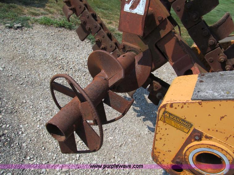 image for item C2383 1990 Case DH4B articulating trencher
