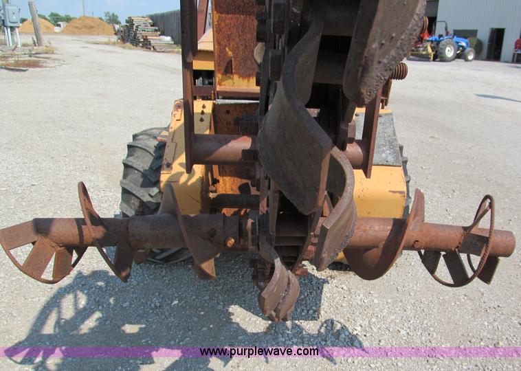 image for item C2383 1990 Case DH4B articulating trencher