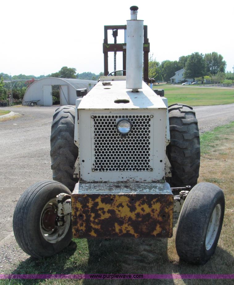image for item C2384 Allis-Chalmers 630 rough terrain forklift