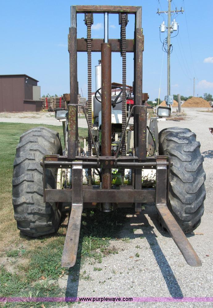 image for item C2384 Allis-Chalmers 630 rough terrain forklift