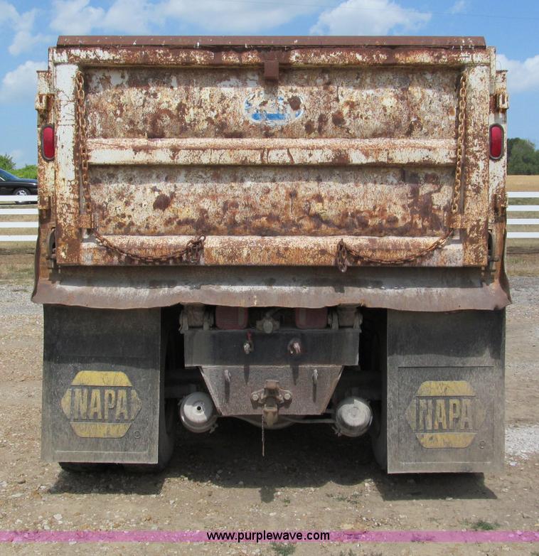 image for item C2402 1989 International F2554 tandem axle dump truck